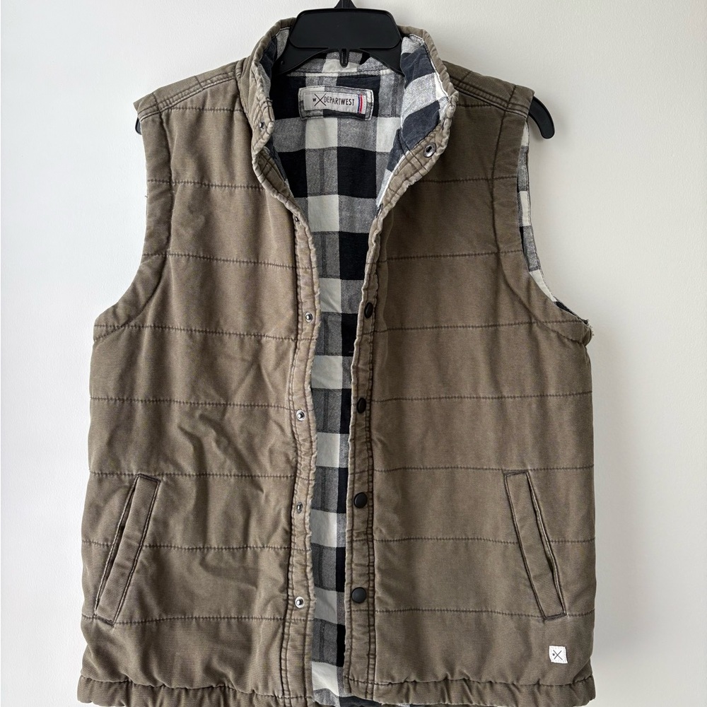 Departwest like brand new Men's Olive Green Quilted Vest with Plaid Lining